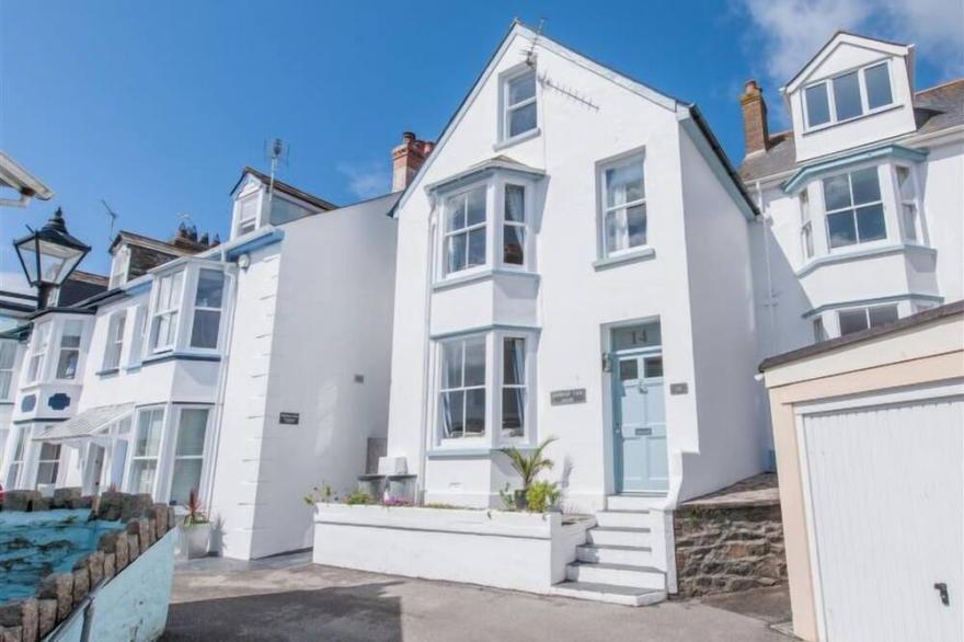 Vacation home Albert in Fowey - 8 persons, 4 bedrooms
