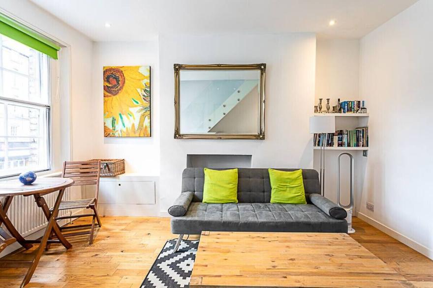 Farringdon Leo Loft