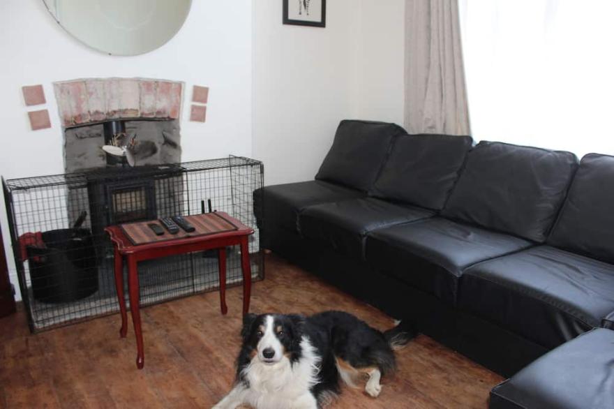 Whole house sleeps 5, private garden with hot-tub, pet friendly.
