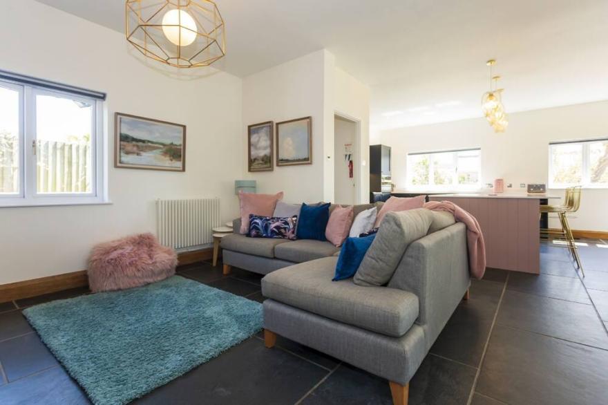 CROYDE LINDENS | 4 Bedrooms