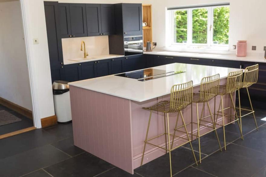 CROYDE LINDENS | 4 Bedrooms