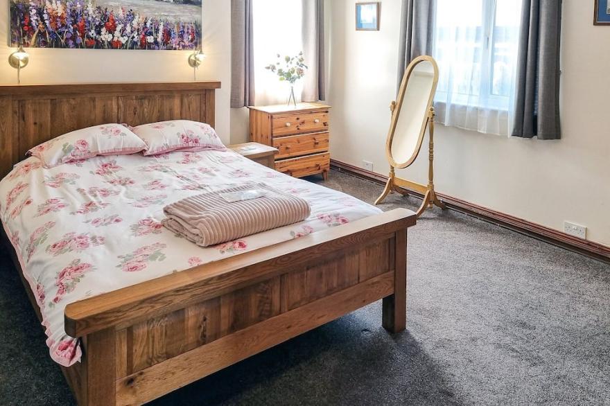 5 bedroom accommodation in Staithes, near Whitby