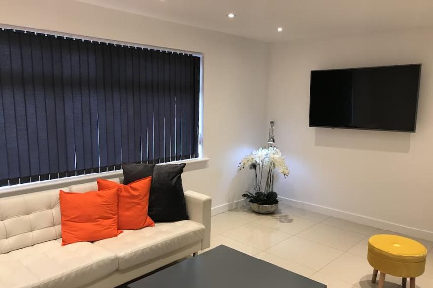 Stylish, modern, spacious fully refurbished getaway
