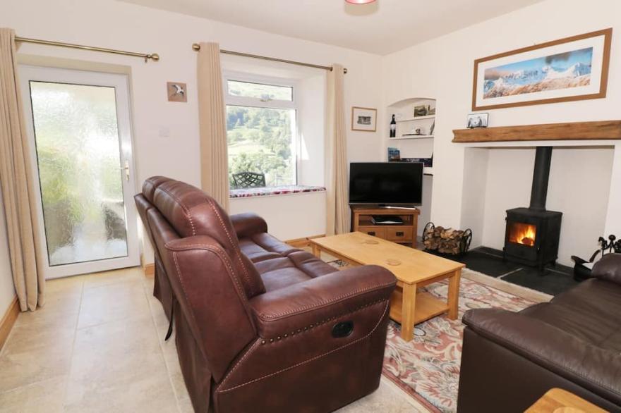 FELLVIEW, with open fire in Glenridding