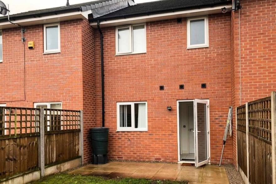 Lovely 2-Bed House in Manchester