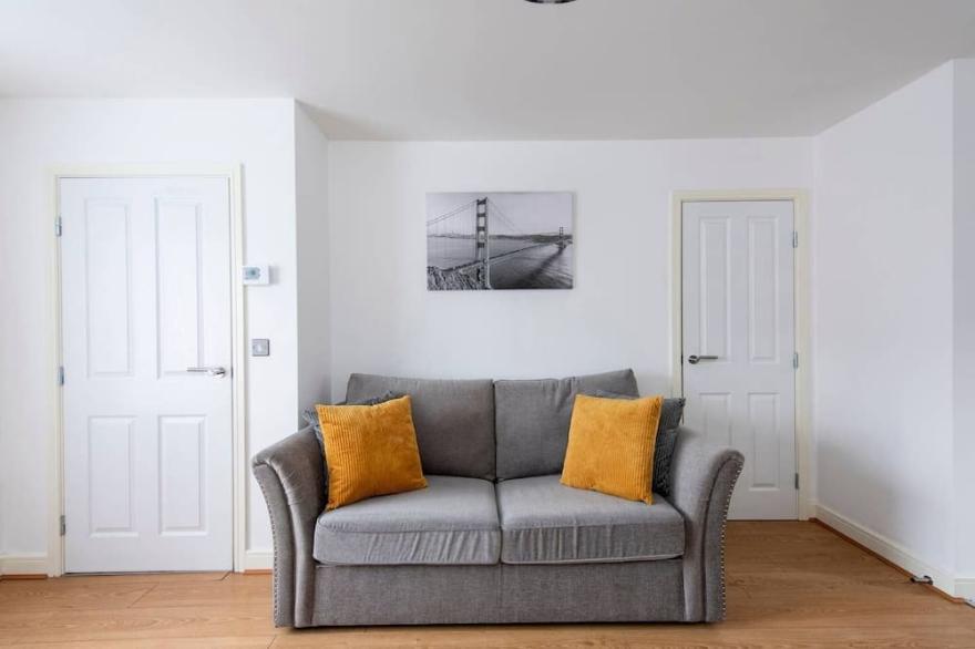 Lovely 2-Bed House in Manchester