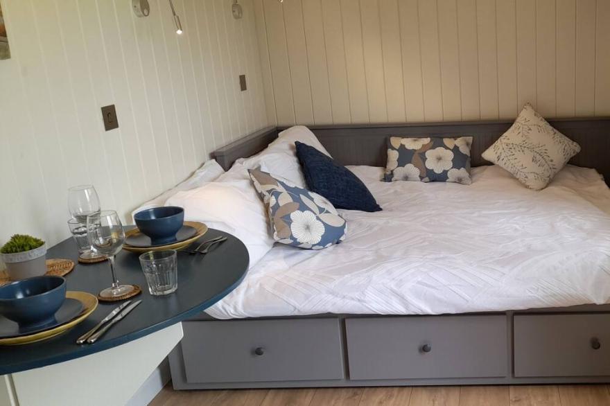 New Shepherd'shut in peaceful eco  location