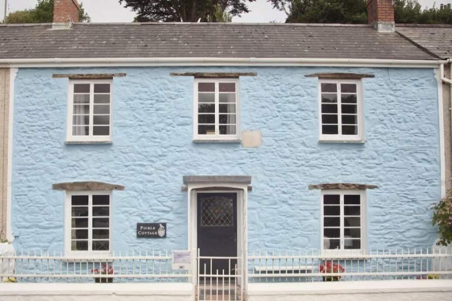 Traditional Cottage. 5 min walk to the beach, village setting.