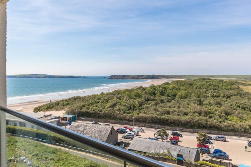 A luxury 2nd floor apartment overlooking Tenby’s south beach in Pembrokeshire