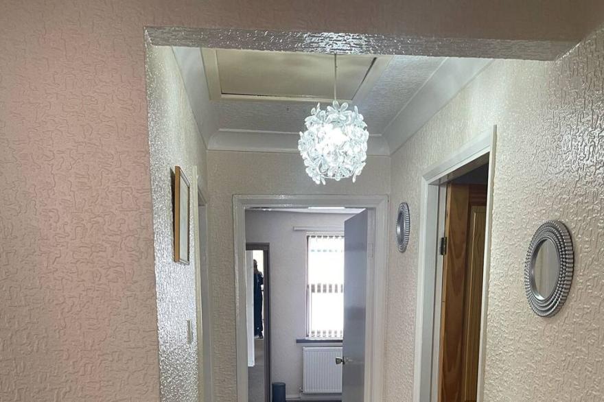 Super deluxe 3 bedrooms apartment in this popular area of Stanley