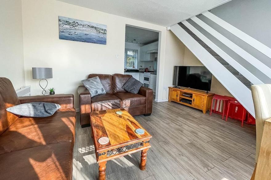 6 berth chalet nearby Hemsby beach in Norfolk ref 18168B