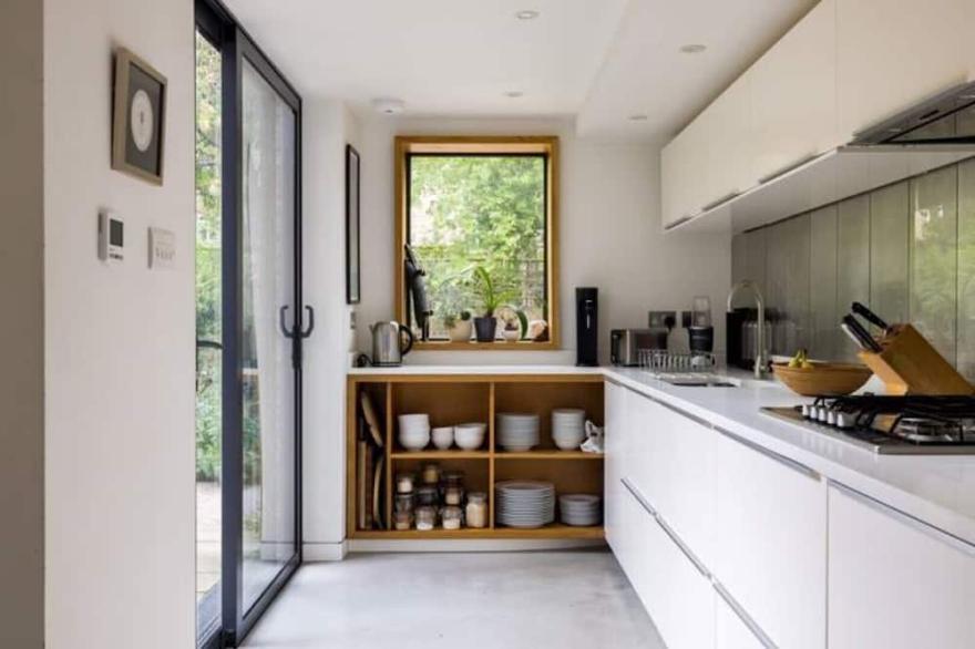 Architect designed Georgian modern townhouse