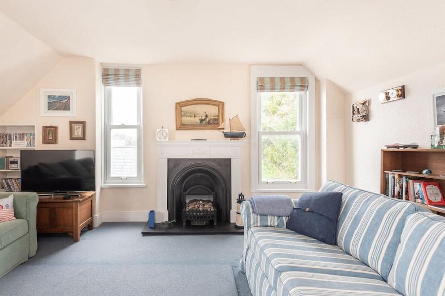 Bessborough Green, a stylish victorian apartment with amazing views