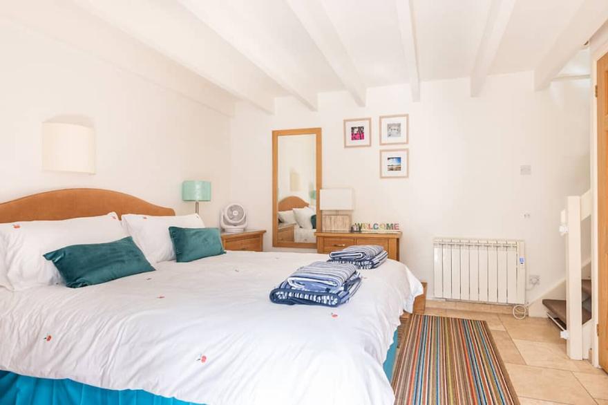 Cider Press, 1 bedroom pet friendly converted cider press a short drive from the eden project