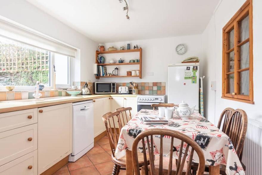 Fernleigh Cottage, located in the heart of St Mabyn village near Wadebridge