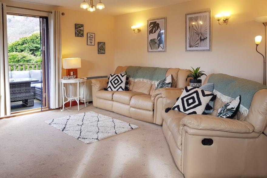 5 bedroom accommodation in Aberfeldy