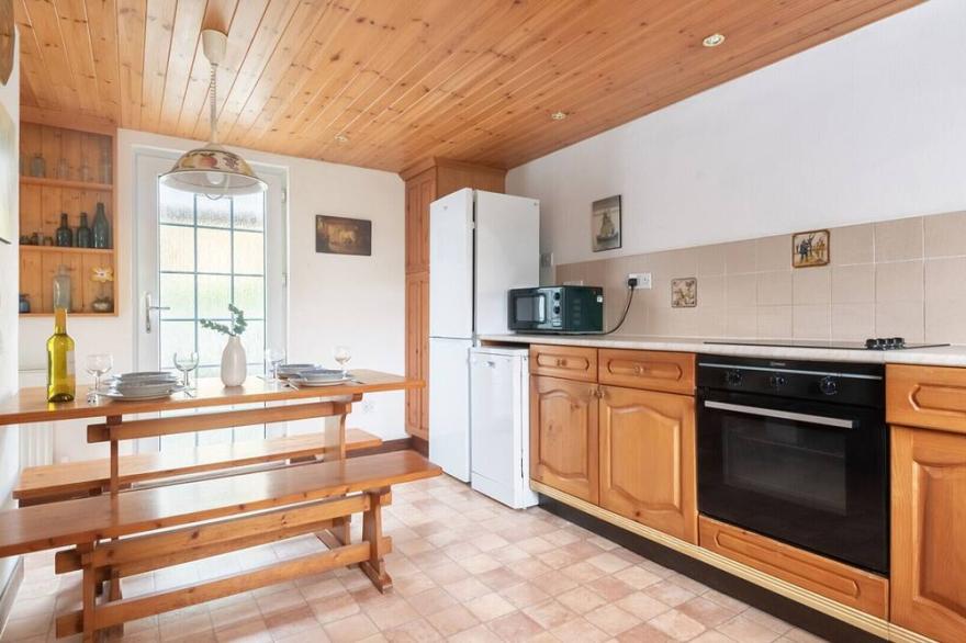 Tregarth, spacious accommodation located in an extended cottage just a 5 minute walk from Gorran Haven
