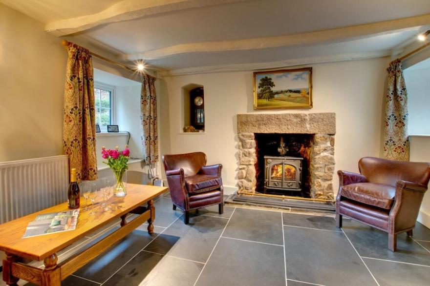 The Ancient Cottage - Four Bedroom House, Sleeps 8