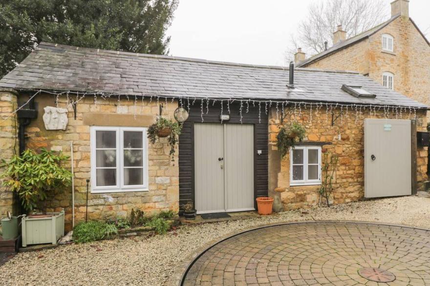 THE ANNEXE, romantic, character holiday cottage in Blockley