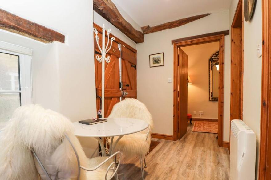 THE ANNEXE, romantic, character holiday cottage in Blockley