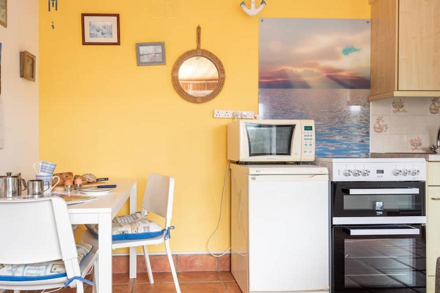 Anchors Away, a one bedroom property near the beach with parking