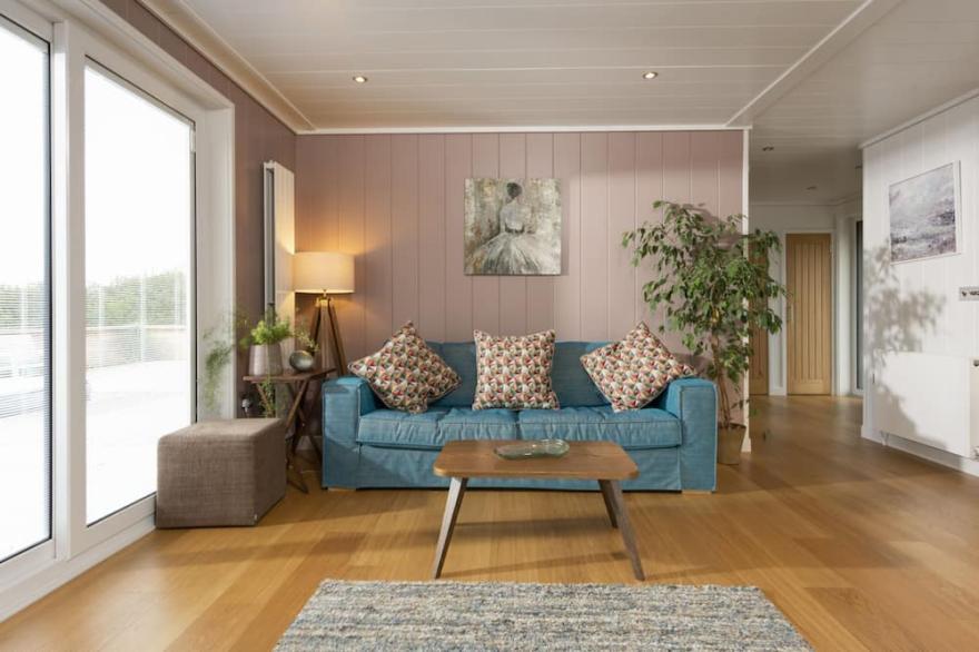 The Spinney, Strawberryfield Park -  a lodge that sleeps 2 guests  in 1 bedroom