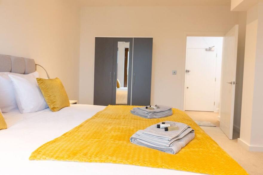 Luxury 1 bed Serviced Apartment in St Albans, Home Away Home