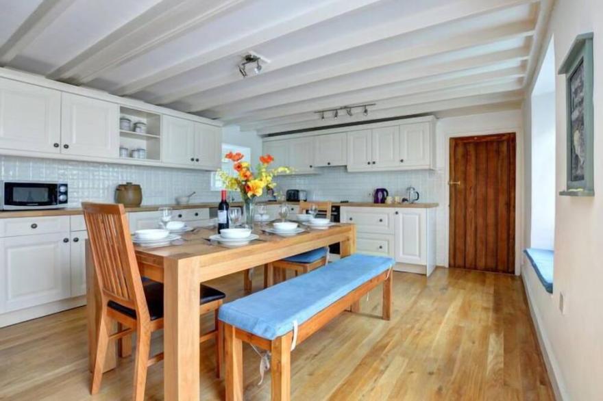 Vacation home Cliff in Fowey - 8 persons, 4 bedrooms