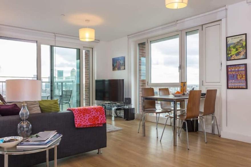 Amazing East London 3 Bedroom Apartment with London Views
