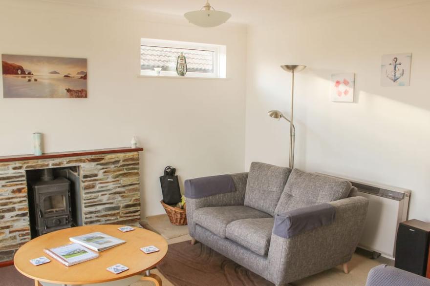 BRAMBLES, family friendly, character holiday cottage in Mevagissey