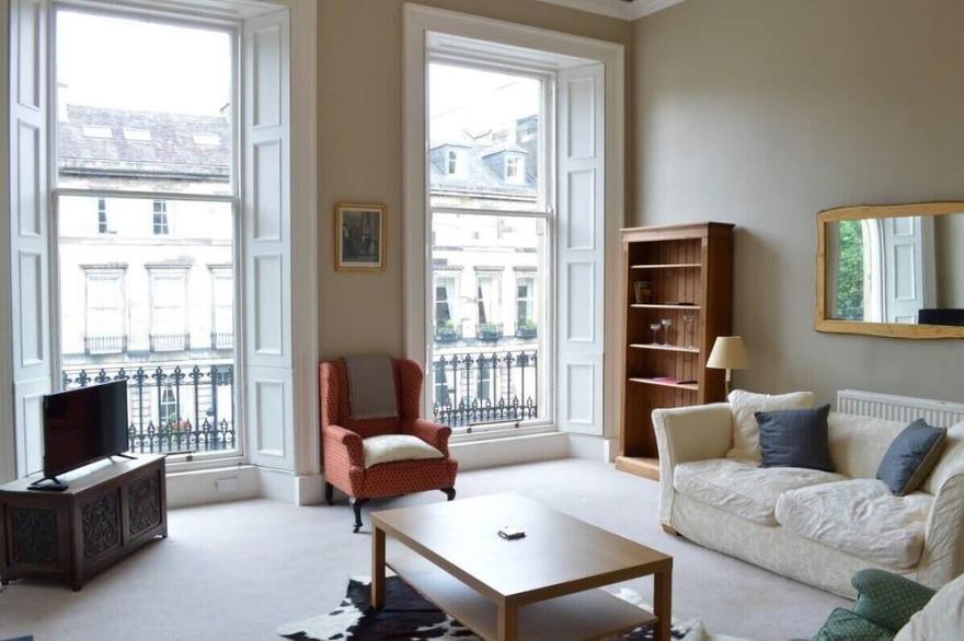 Grand New Town 2 Bedroom in Central Edinburgh