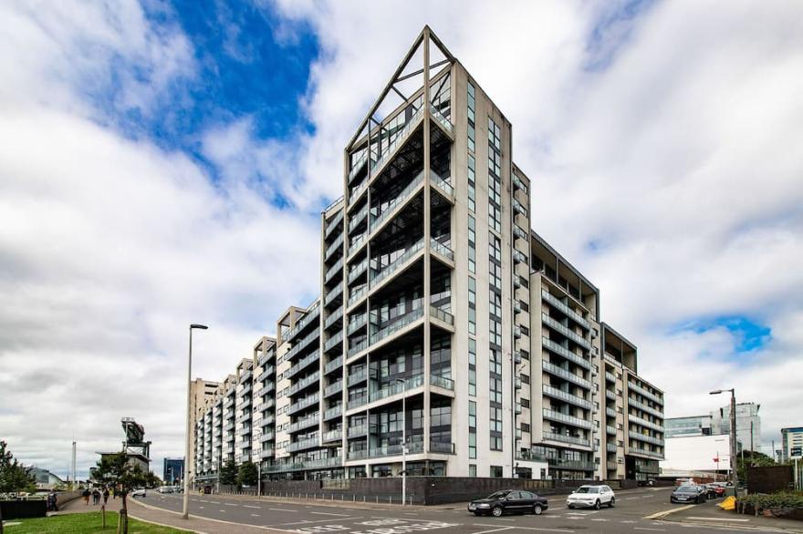 Lancefield Quay - SECC & Hydro Arena, parking available