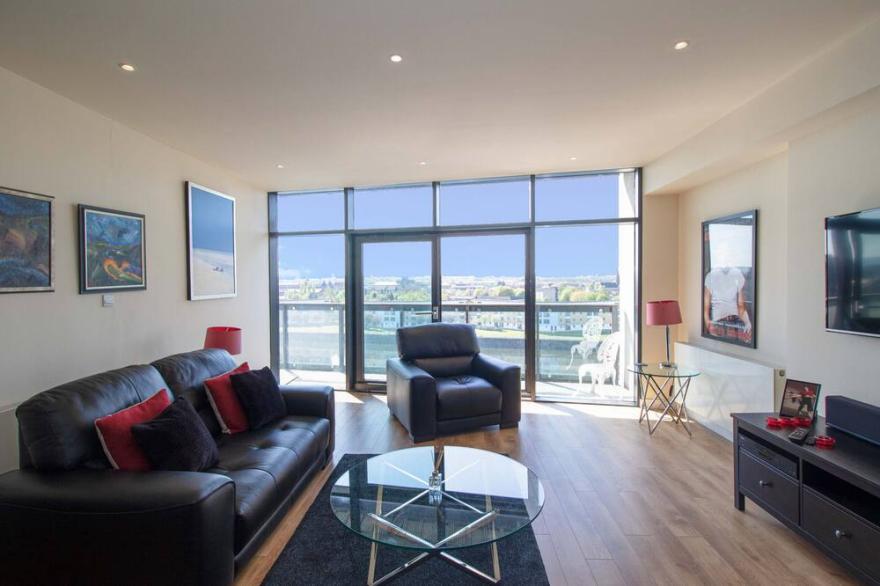 Lancefield Quay - SECC & Hydro Arena, parking available