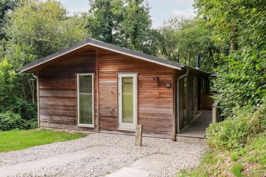 9 STONERUSH VALLEY, pet friendly, luxury holiday cottage in Lanreath