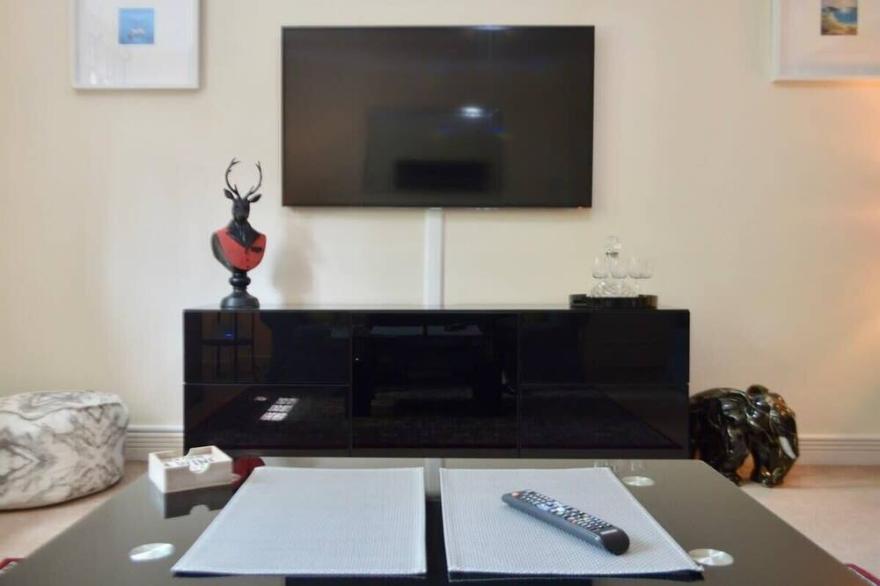 Gorgeous 2 Bedroom Apartment in Converted Church