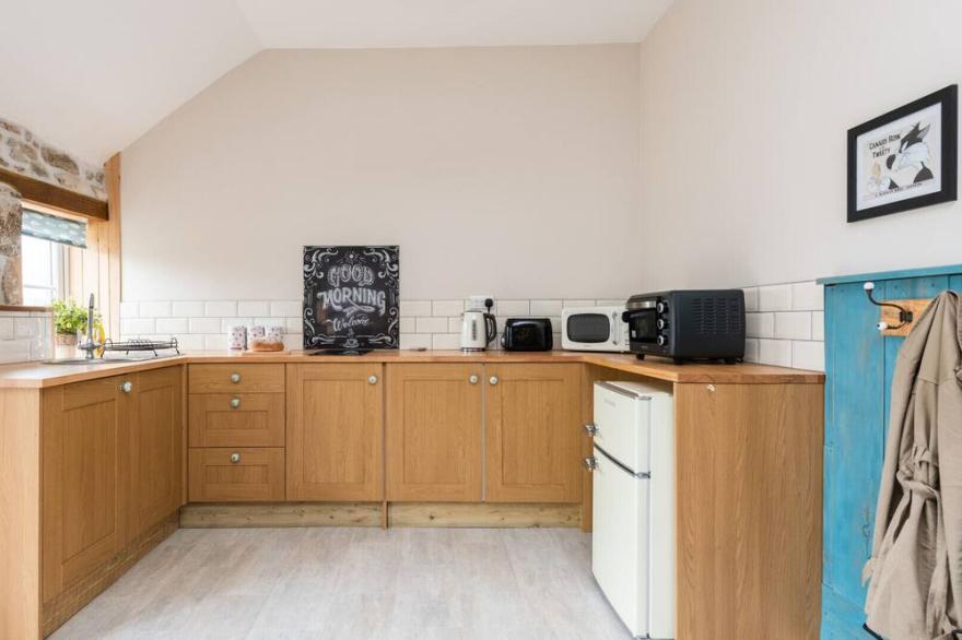 The Old Dairy, stylish and comfortable accommodation for 2 near Falmouth