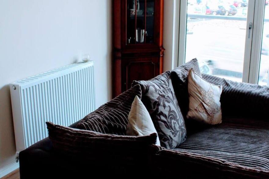 Modern Apartment in Edinburgh