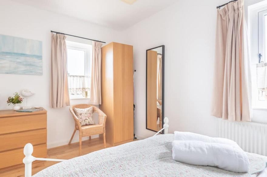 Sundowners, sleeps two accepts pets near Boscastle
