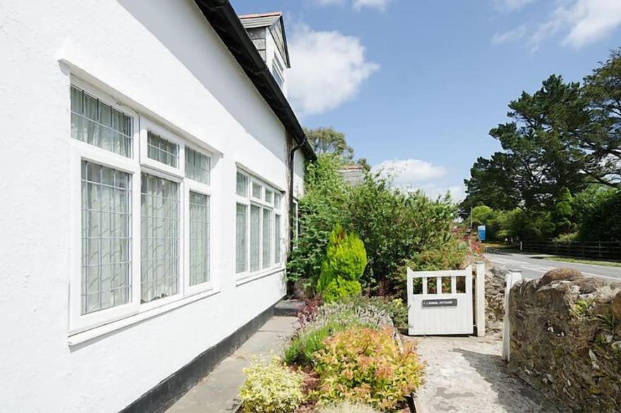 Vacation home 1 School Cottages in Looe - 5 persons, 3 bedrooms