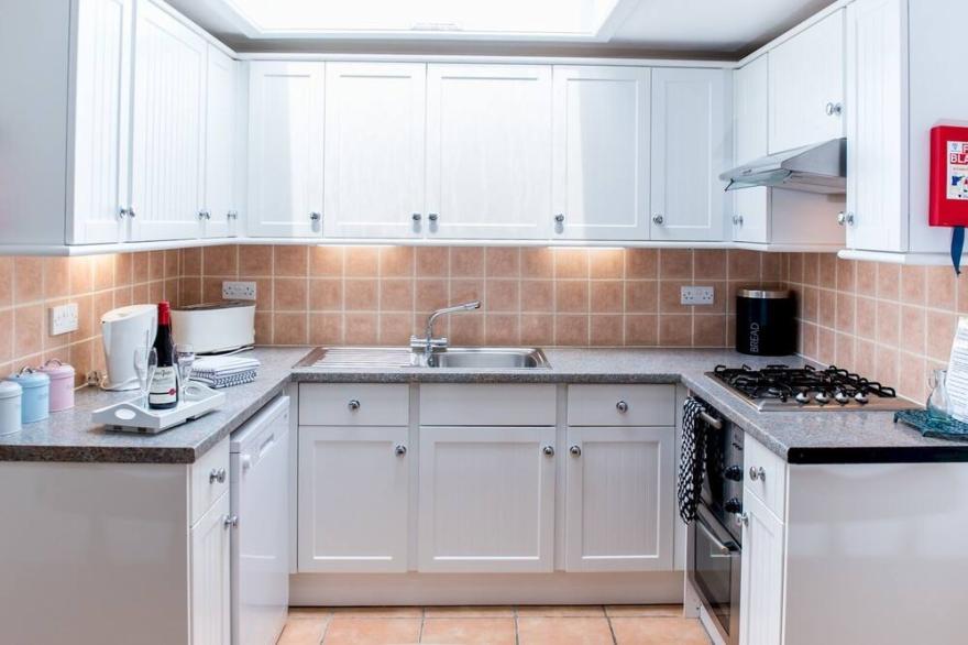 Pass the Keys | Beautiful Cottage in Ceredigion Sleeps 6