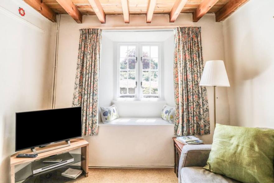 OLD HAMMETTS, family friendly, character holiday cottage in Woolsery
