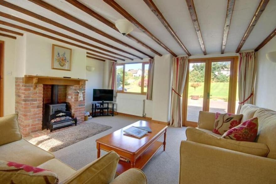Leyland Barn - Two Bedroom House, Sleeps 4
