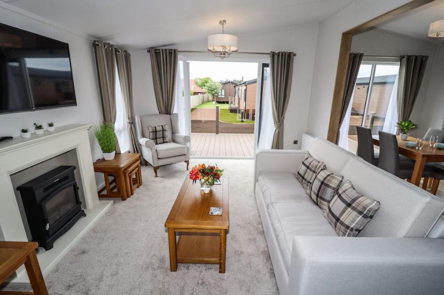 BRAMBLEWICK, pet friendly, with a garden in Staithes