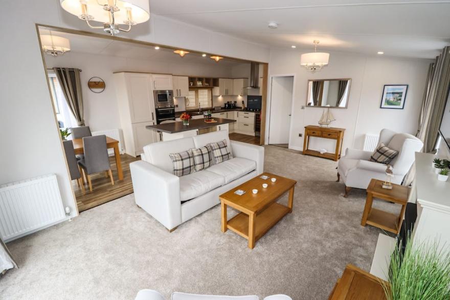 BRAMBLEWICK, pet friendly, with a garden in Staithes