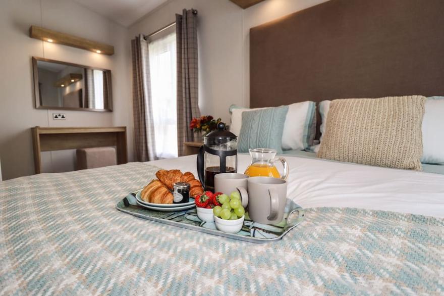 BRAMBLEWICK, pet friendly, with a garden in Staithes