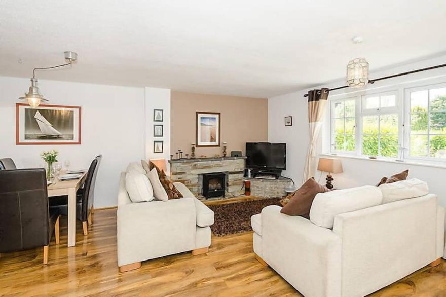 Vacation home Rosemary in Looe - 5 persons, 3 bedrooms