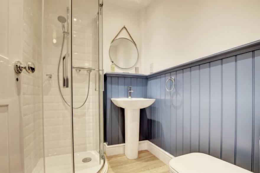 Vacation home Dandy in Dartmouth - 5 persons, 3 bedrooms
