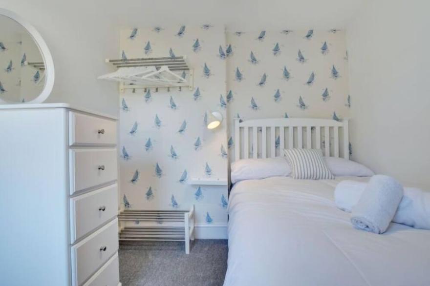 Vacation home Dandy in Dartmouth - 5 persons, 3 bedrooms