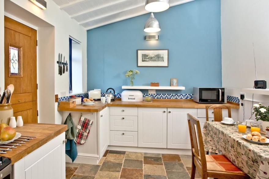 2 bedroom accommodation in Pendeen