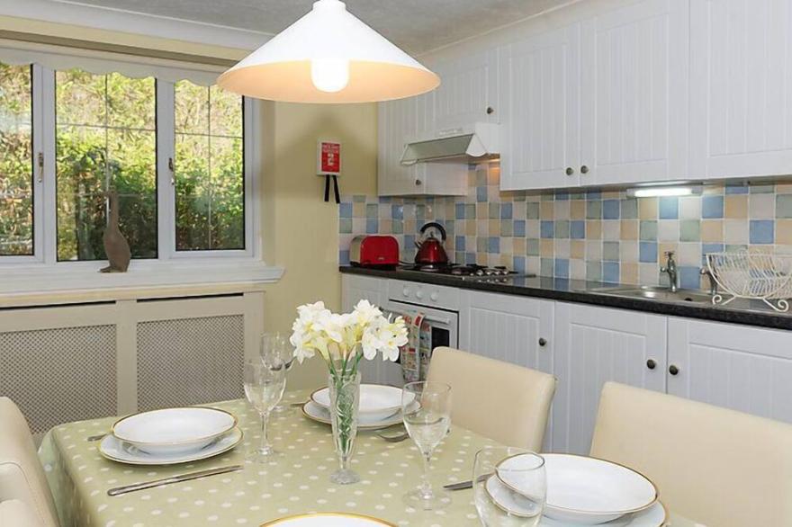 Vacation home Ducks Dive in Looe - 3 persons, 2 bedrooms